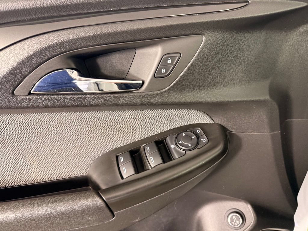 Used 2022 Chevrolet TrailBlazer LT w/ Sun and Liftgate Package FWD image 24
