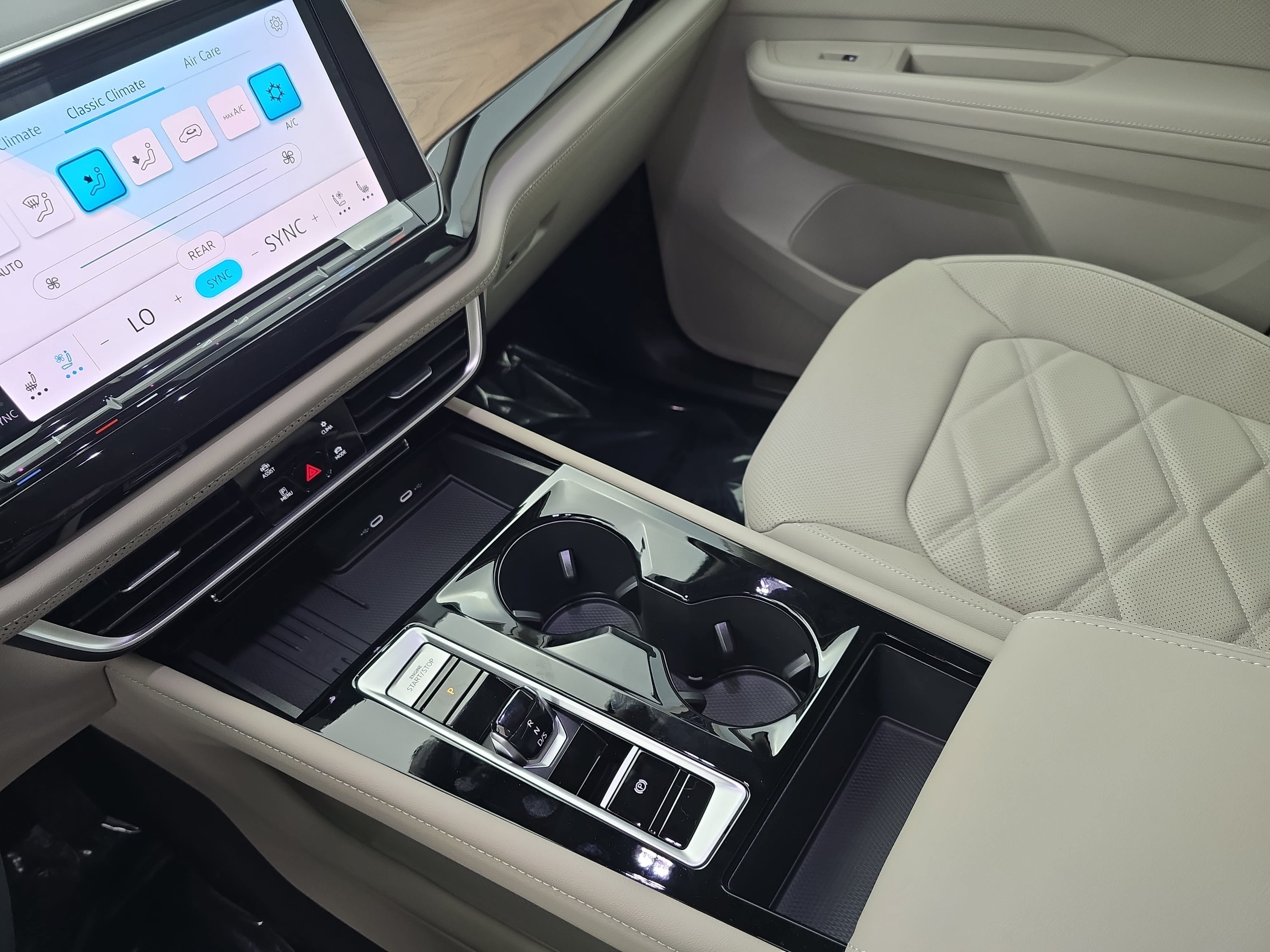 New 2026 Volkswagen Atlas SE AWD/4WD image 26