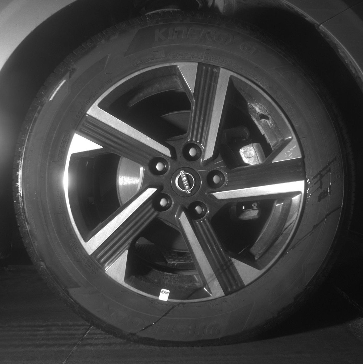 Used 2025 Nissan Sentra SV FWD image 13