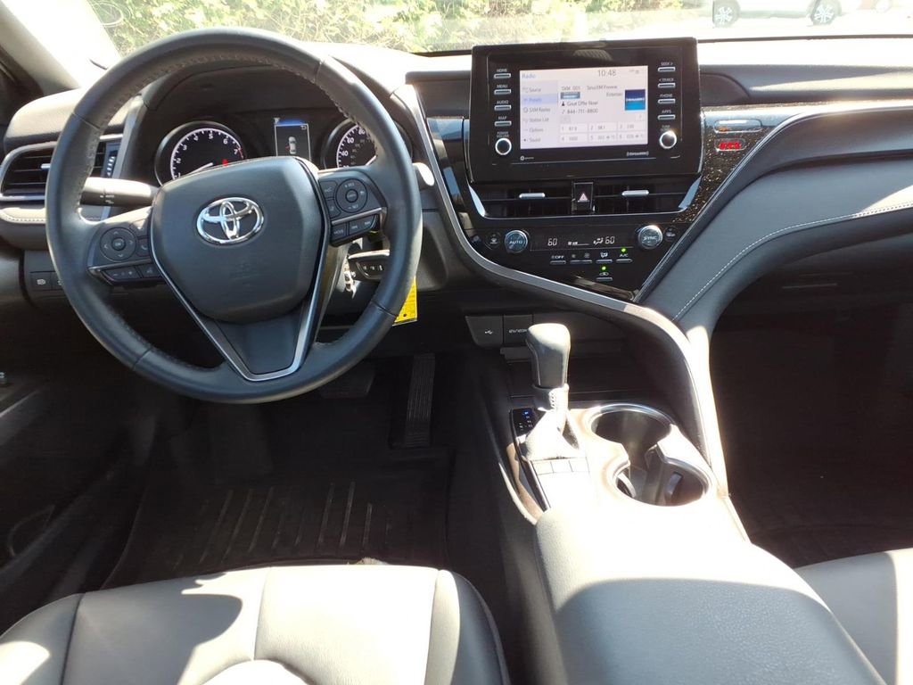 Used 2023 Toyota Camry SE image 12