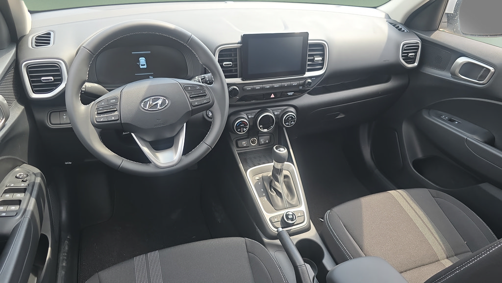 New 2026 Hyundai Venue SEL FWD image 18