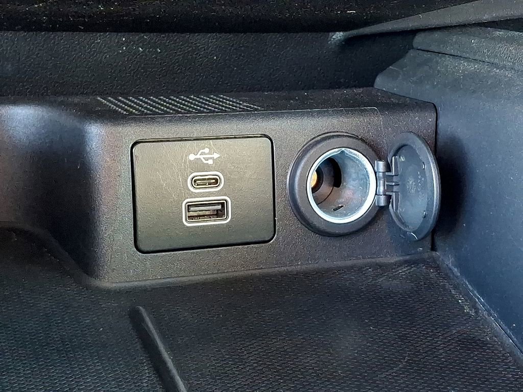 Used 2024 Ford Escape ST-Line image 25