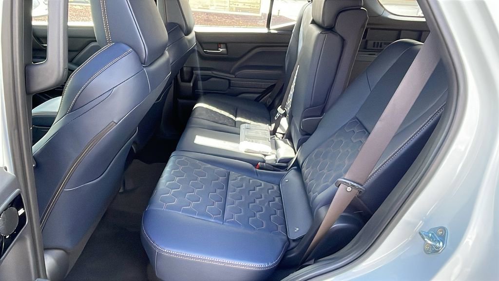 New 2026 Toyota 4Runner 4WD image 13