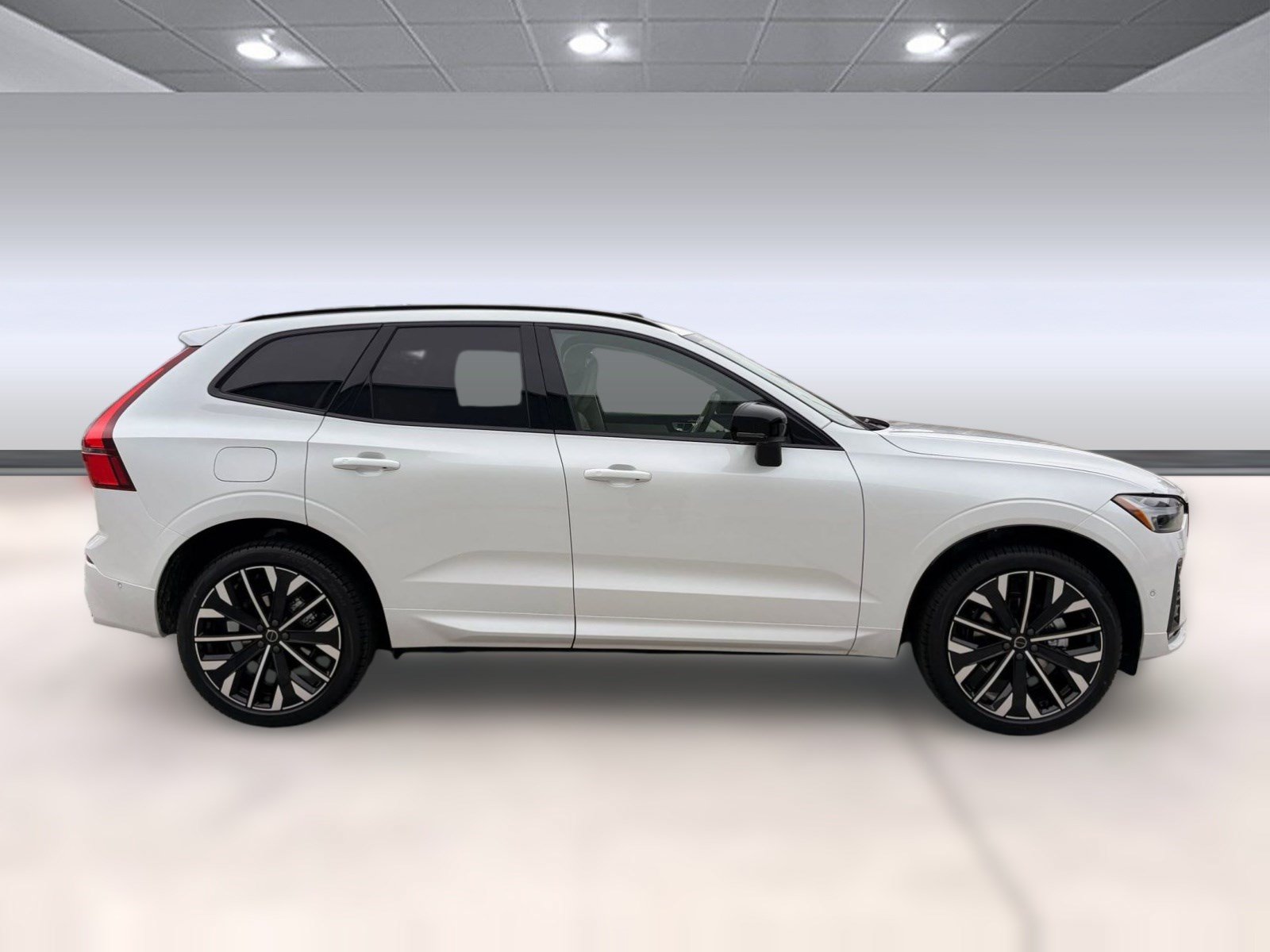 New 2026 Volvo XC60 B5 Ultra w/ Climate Package AWD/4WD image 8