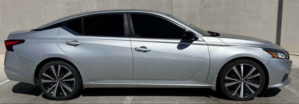 Used 2020 Nissan Altima 2.5 SR image 3