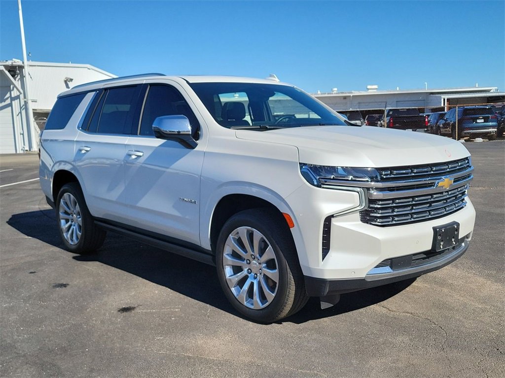 Used 2024 Chevrolet Tahoe Premier w/ Premium Package image 8