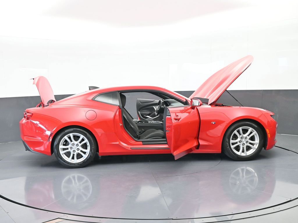 Used 2019 Chevrolet Camaro LS image 66