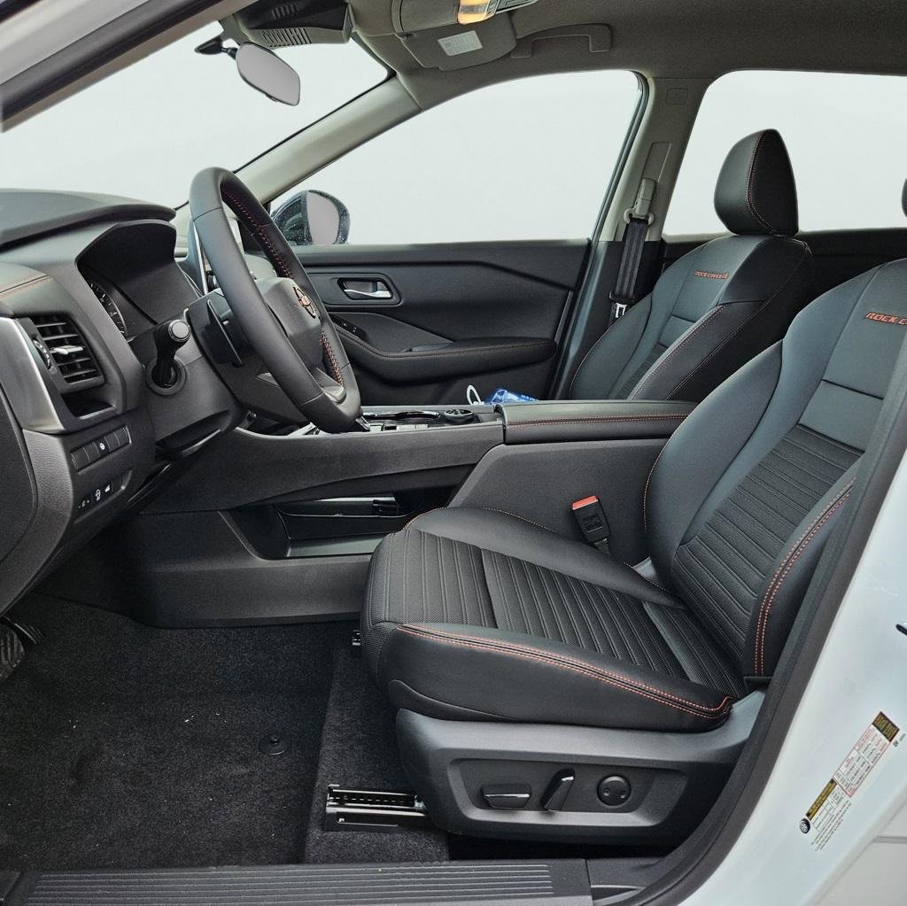 New 2026 Nissan Rogue SV image 10