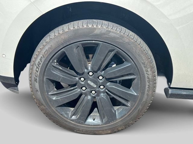 Used 2024 Lincoln Navigator L Reserve AWD/4WD image 10