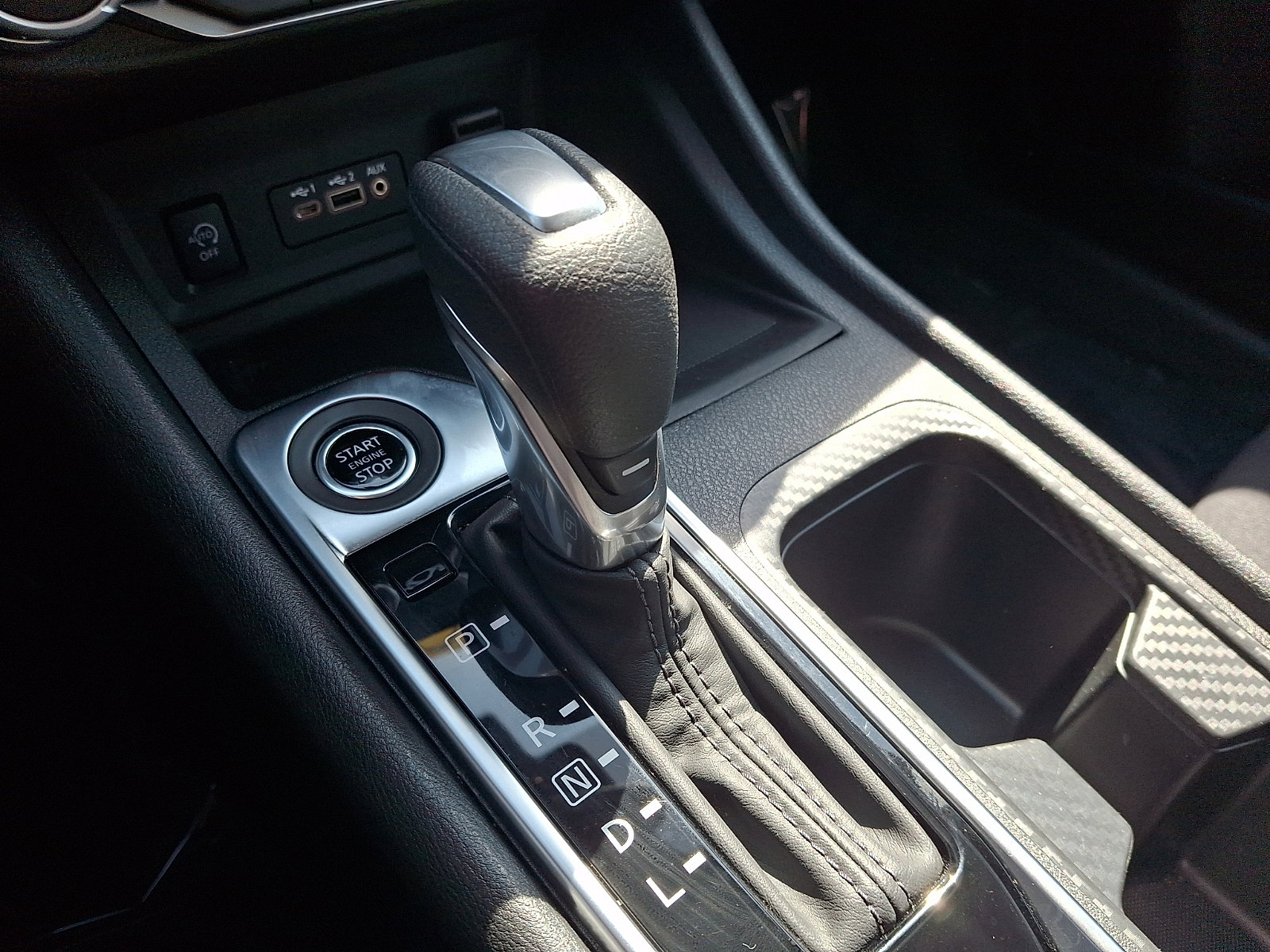 Certified 2024 Nissan Sentra SV FWD image 14