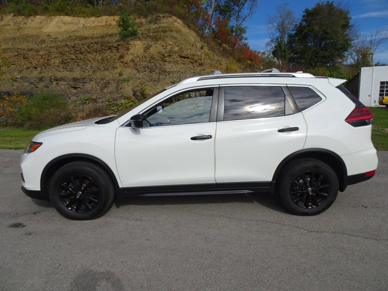 Used 2020 Nissan Rogue SV