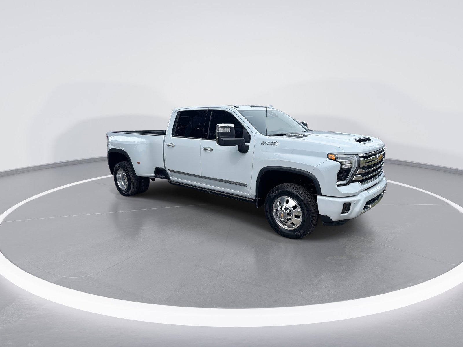New 2026 Chevrolet Silverado 3500 High Country w/ Technology Package image 2