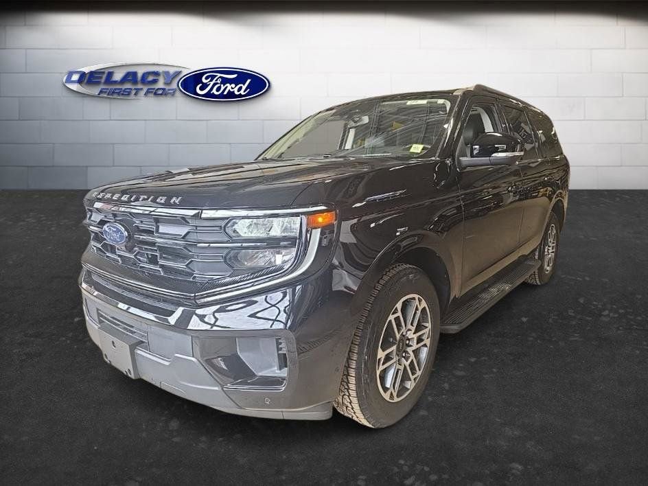 Used 2025 Ford Expedition Active