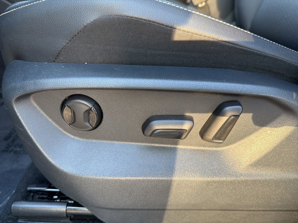 Used 2021 Volkswagen Tiguan SEL image 19