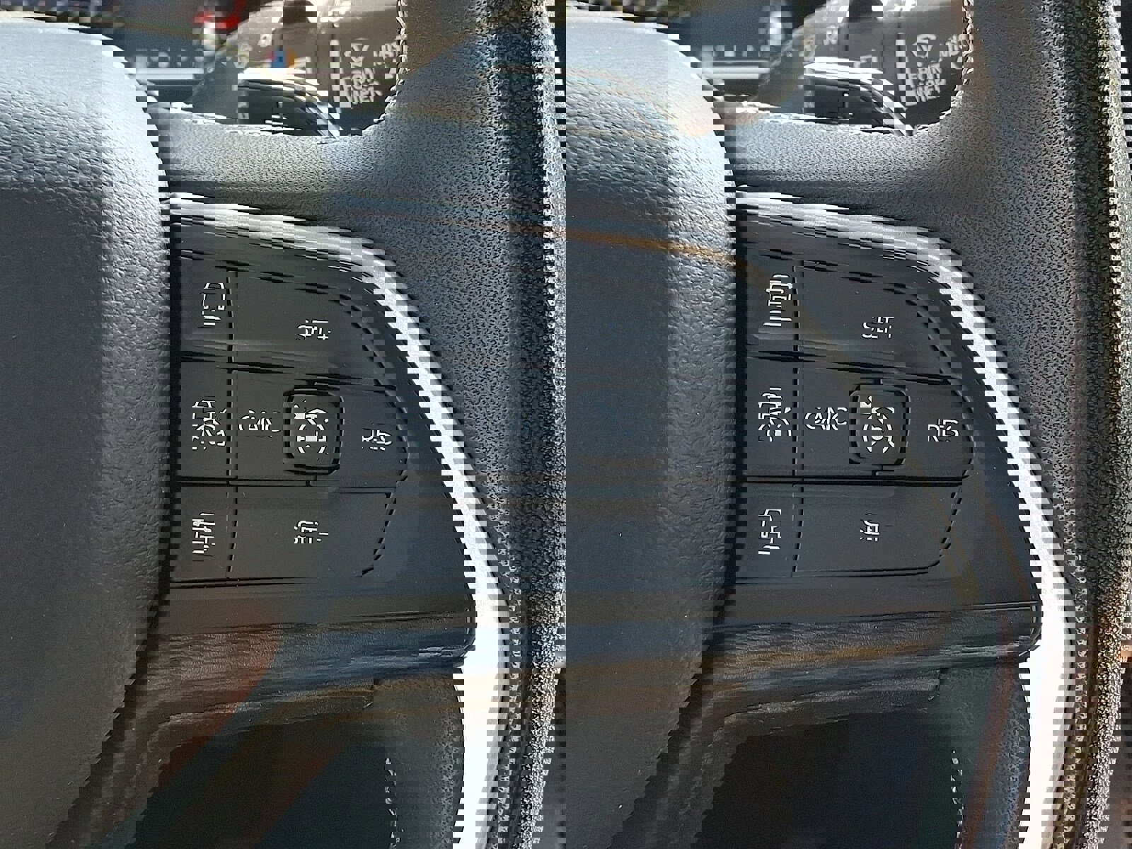 Used 2023 Jeep Grand Cherokee L Laredo image 23