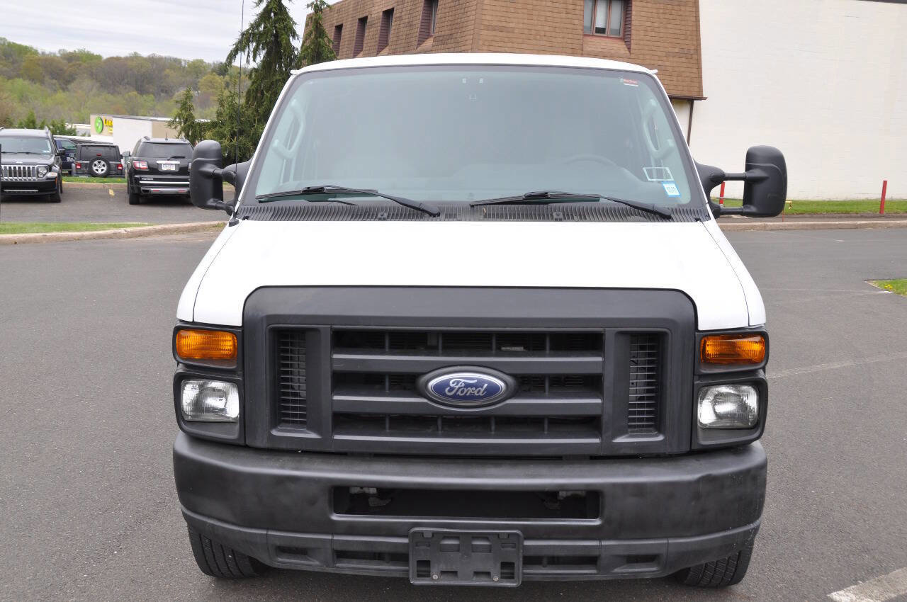 Used 2012 Ford E-250 and Econoline 250 w/ Commercial Cargo Van Pkg image 3