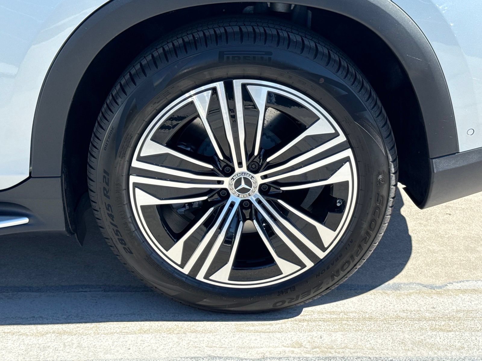 New 2026 Mercedes-Benz EQS 400 4MATIC SUV image 14