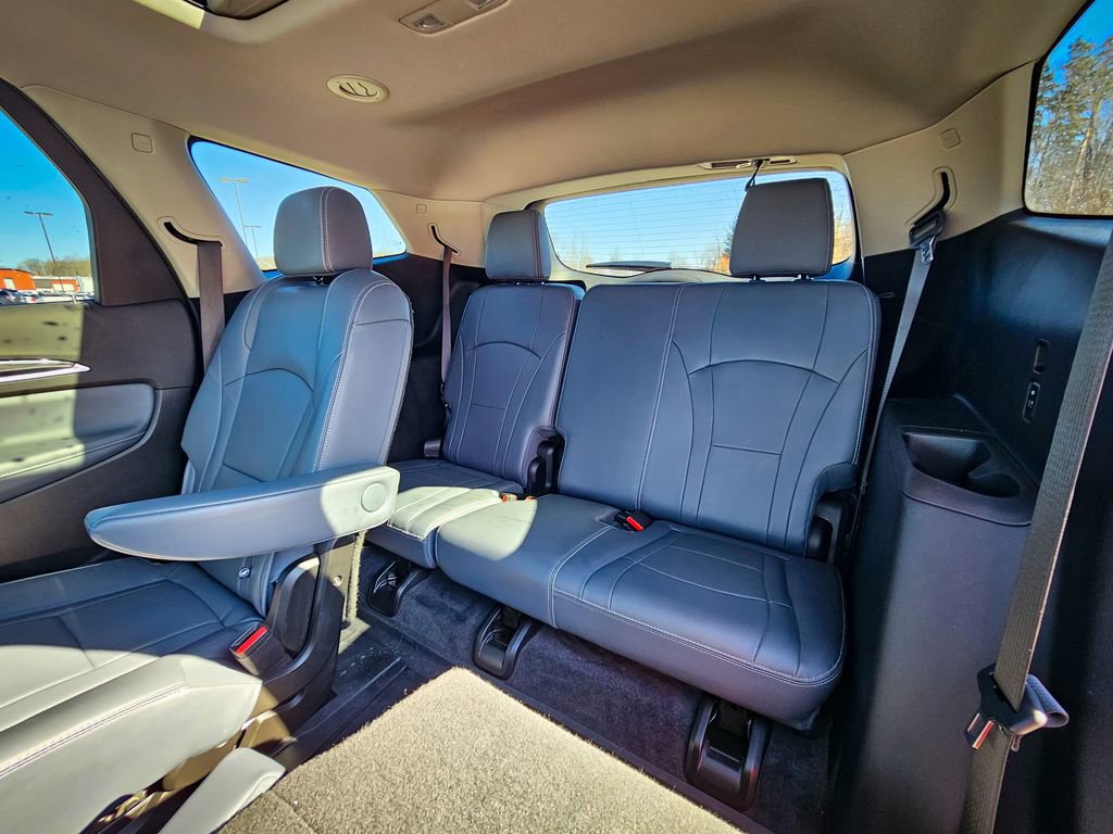 Used 2020 Buick Enclave Essence w/ Sound and Sites Package image 32