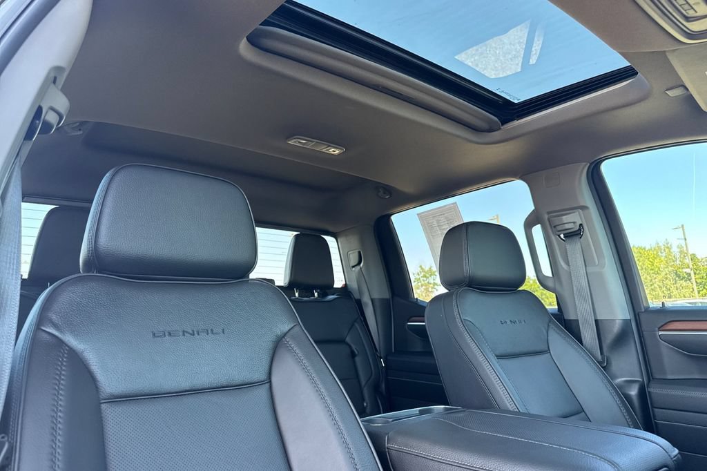 Used 2025 GMC Sierra 1500 Denali AWD/4WD image 18