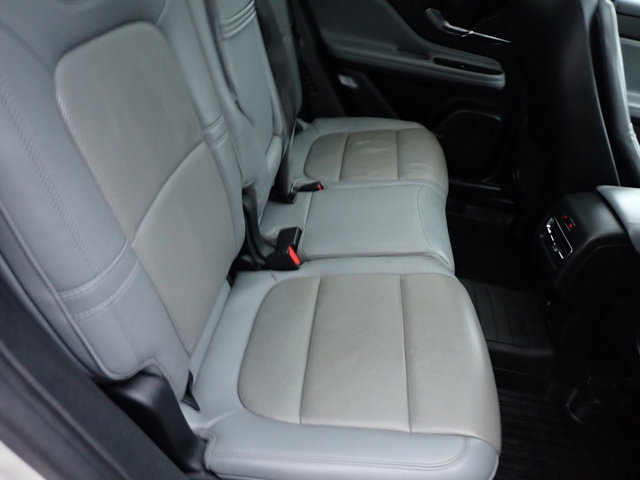 Used 2022 Lincoln Corsair AWD w/ Premium Package image 14