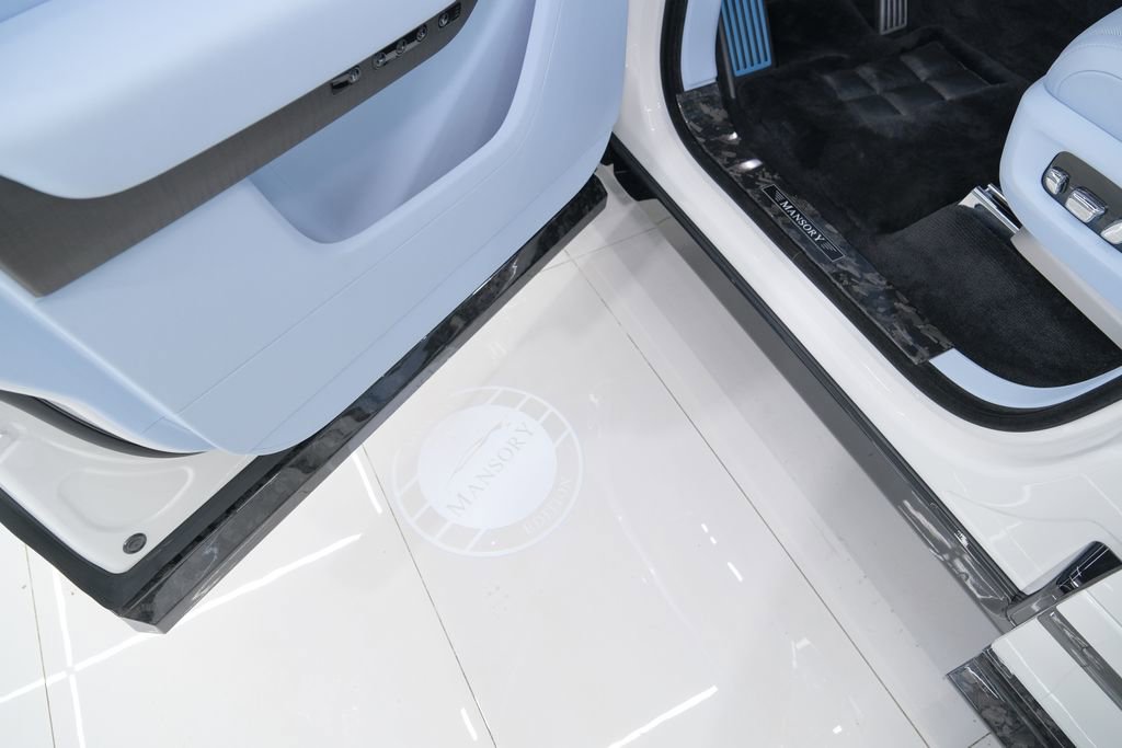 Used 2026 Rolls-Royce Cullinan image 36