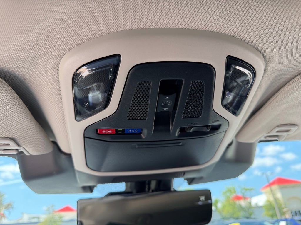 Used 2025 Subaru Outback Touring XT w/ Popular Package #2 image 30