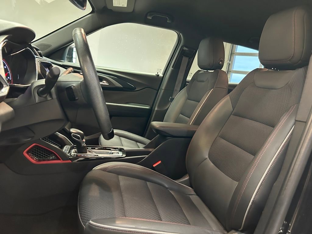 Used 2022 Chevrolet TrailBlazer RS w/ Technology Package image 20