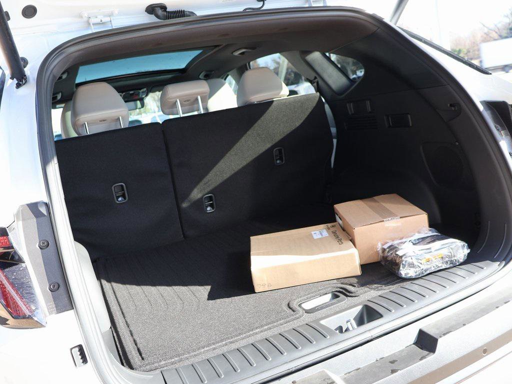 New 2026 Hyundai Tucson Limited w/ Tow & Go Package image 16