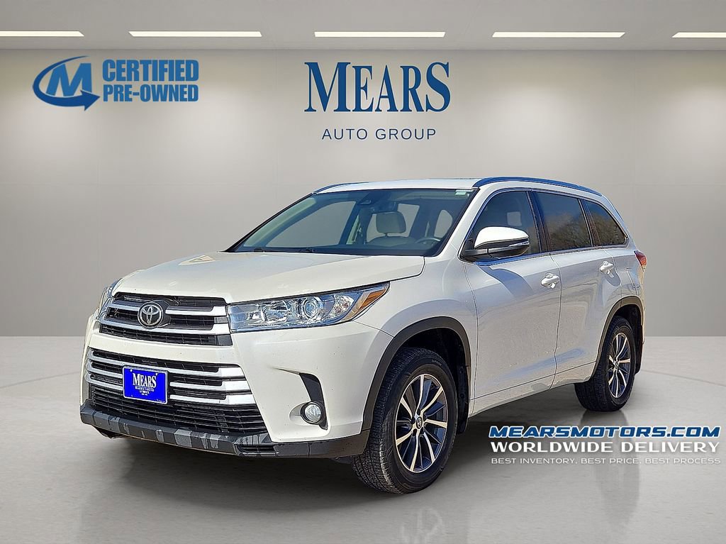 Used 2018 Toyota Highlander XLE image 1