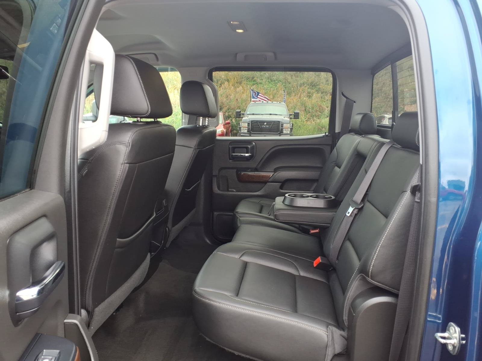 Used 2017 GMC Sierra 1500 SLT w/ SLT Premium Package AWD/4WD image 27