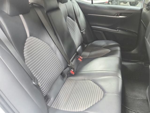 Used 2020 Toyota Camry SE FWD image 39