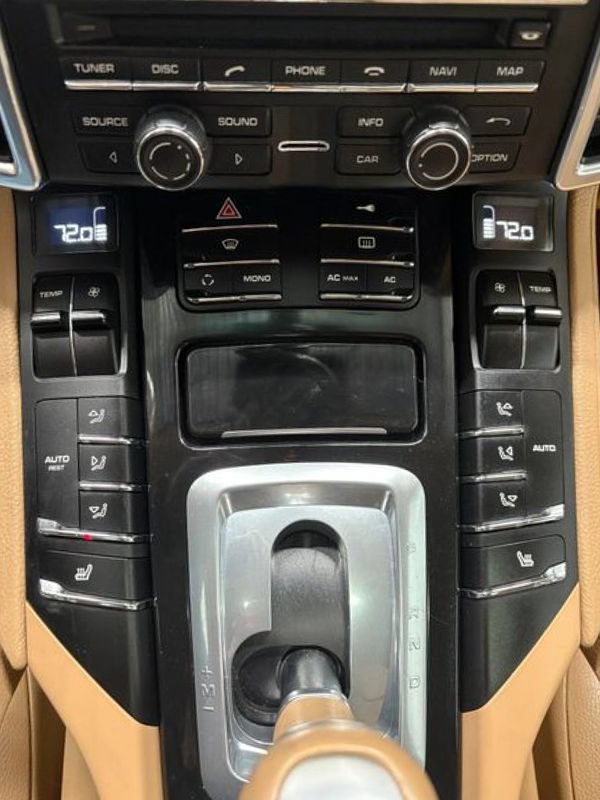 Used 2011 Porsche Cayenne AWD/4WD image 18