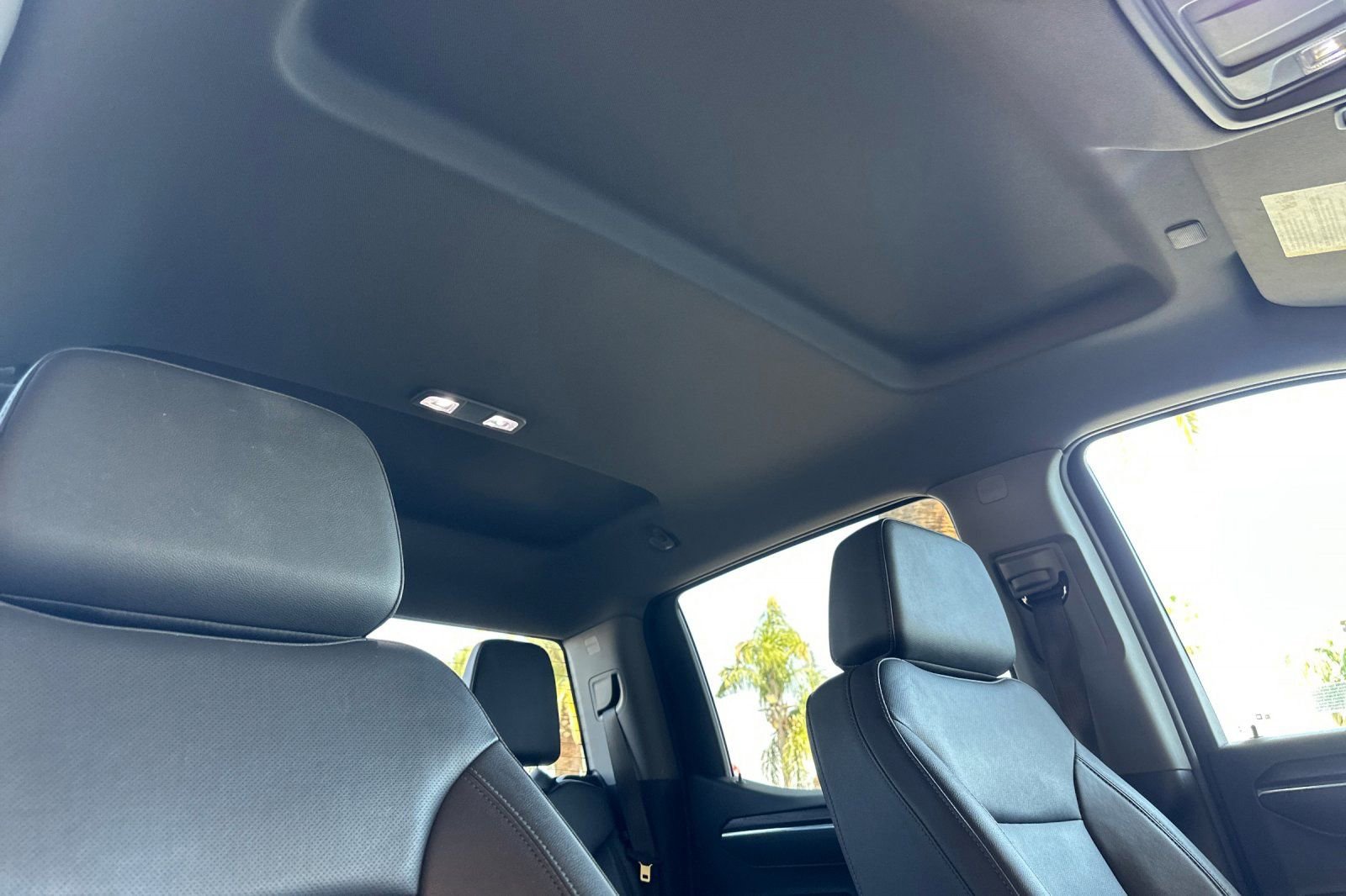 Used 2025 GMC Sierra 1500 SLT RWD image 17
