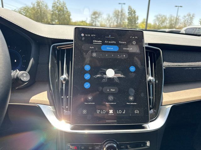 New 2025 Volvo XC90 B6 Plus w/ Protection Package Premier image 26