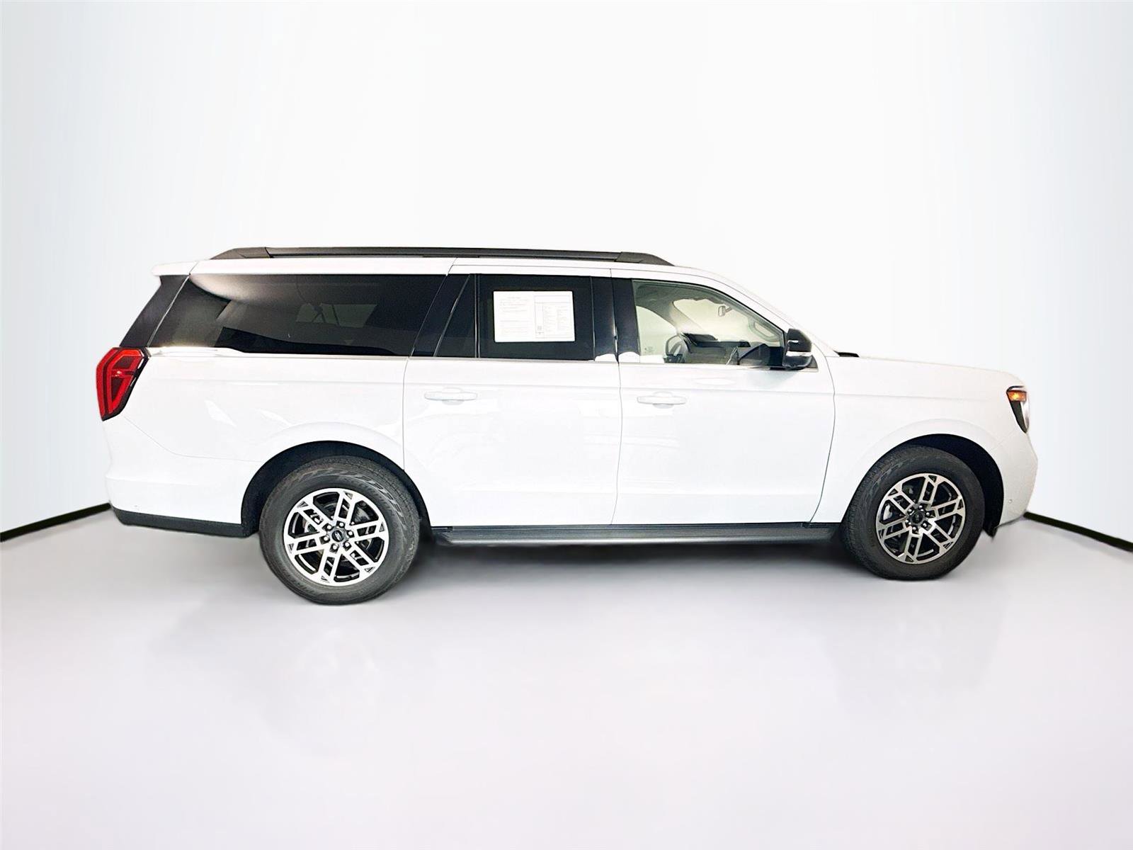 Used 2025 Ford Expedition Max Active AWD/4WD image 33