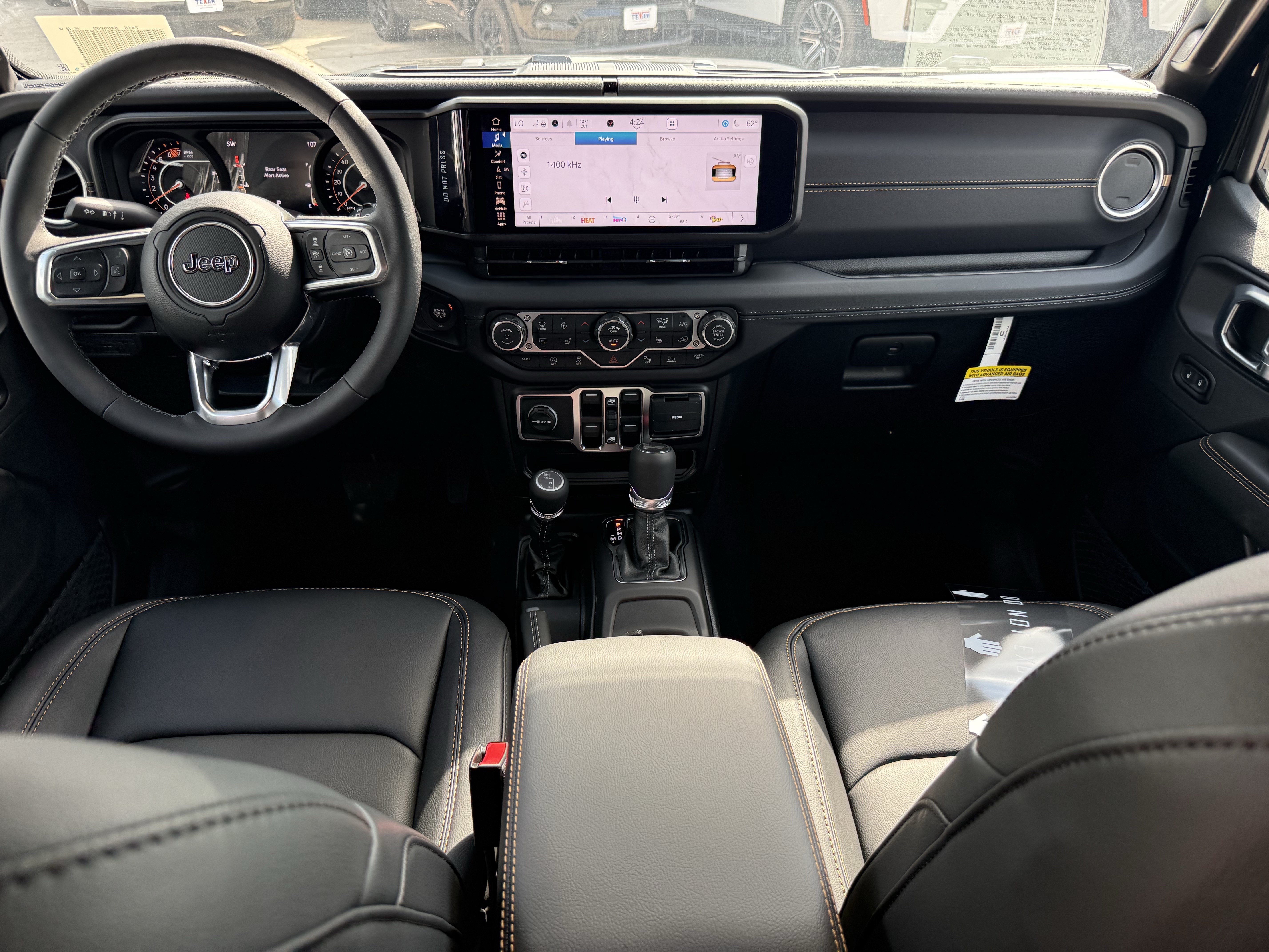 New 2026 Jeep Wrangler Unlimited Sahara AWD/4WD image 10