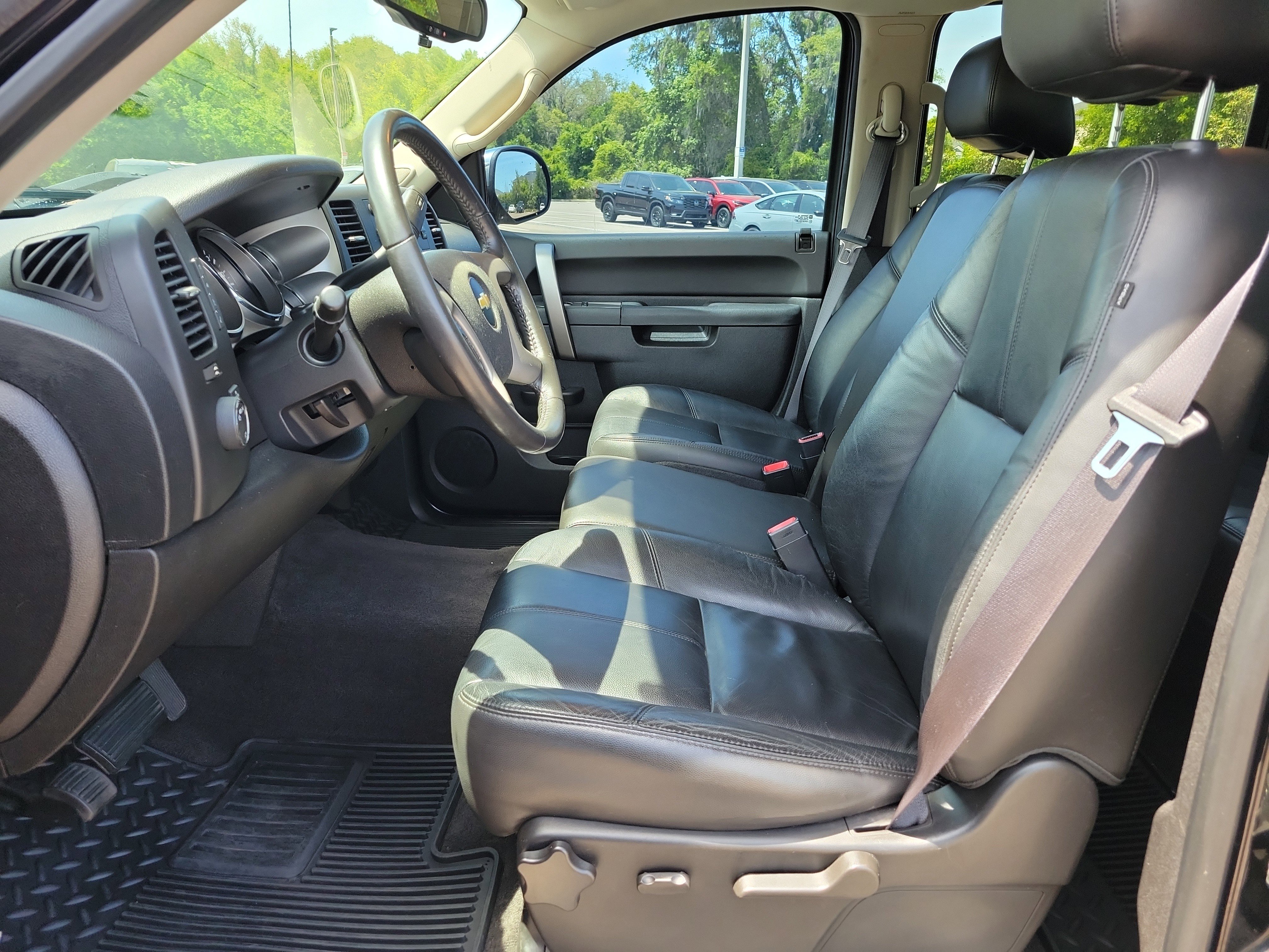 Used 2012 Chevrolet Silverado 1500 LT image 22