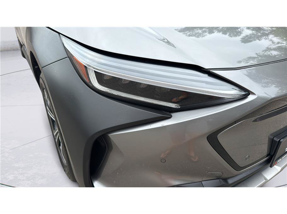 Used 2023 Subaru Solterra AWD image 36