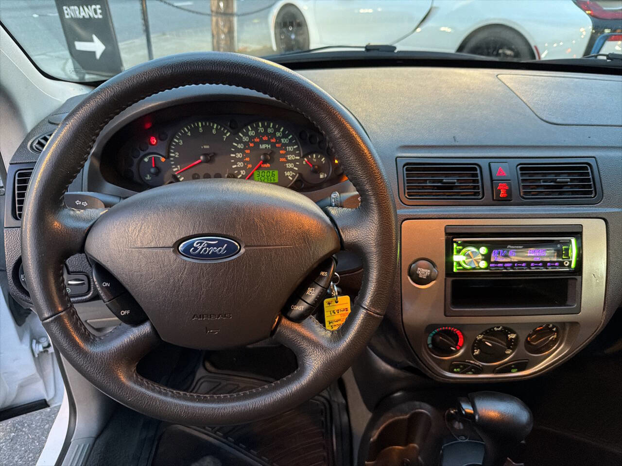 Used 2006 Ford Focus SE image 31