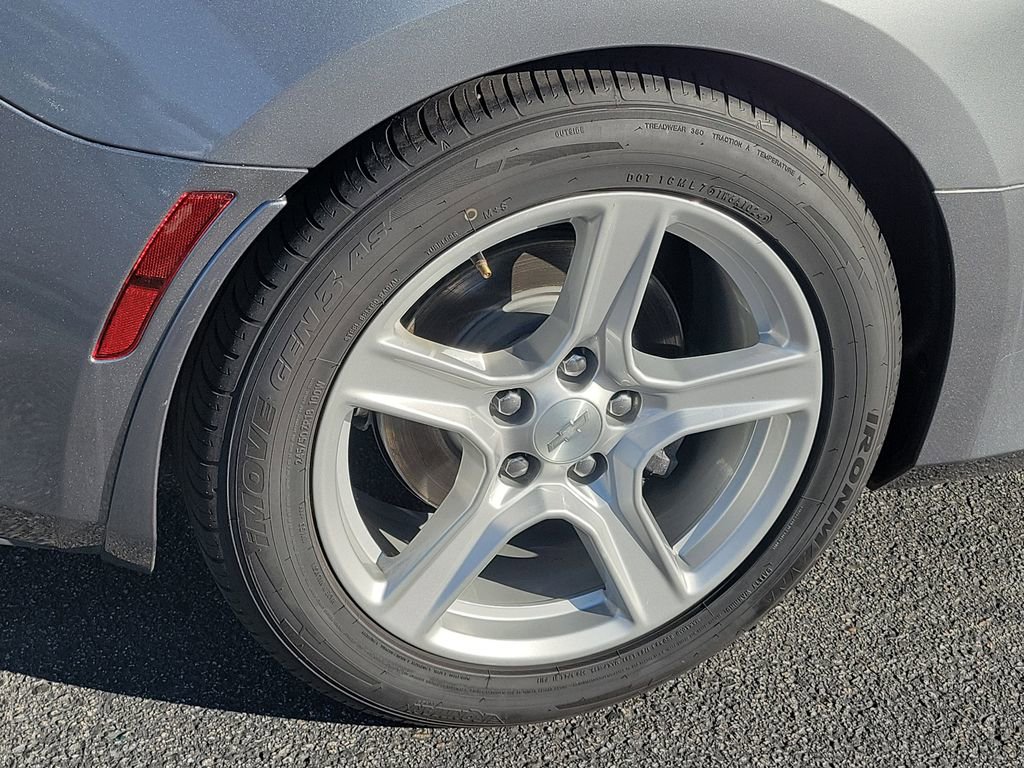 Used 2019 Chevrolet Camaro LT image 22