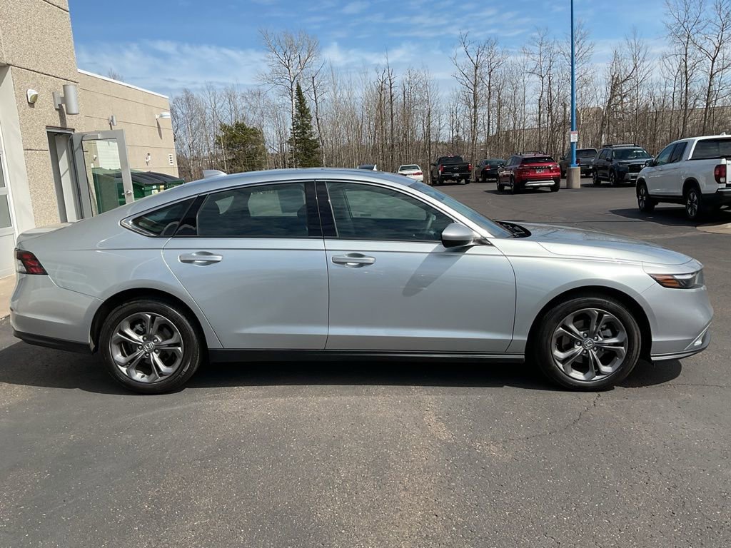Used 2024 Honda Accord EX image 4