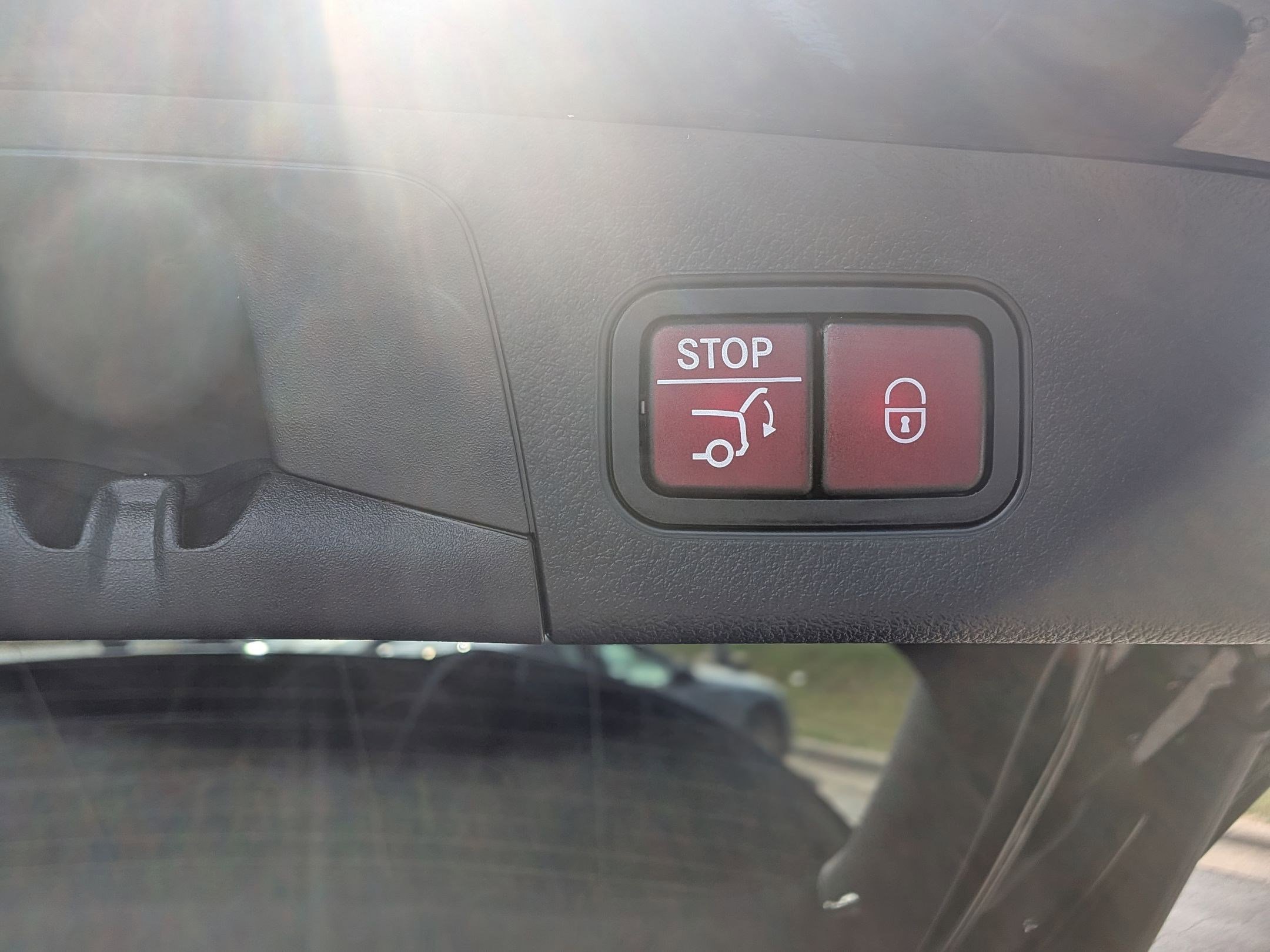 Certified 2025 Mercedes-Benz GLA 250 4MATIC image 29