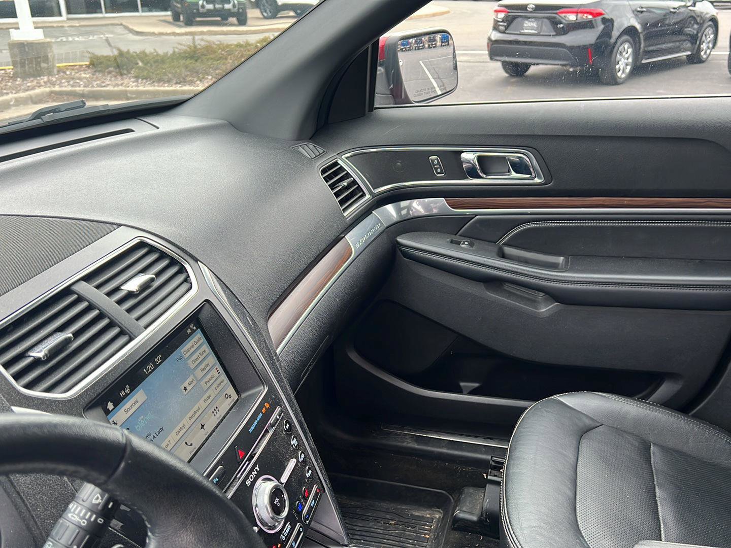 Used 2017 Ford Explorer Limited w/ Equipment Group 303A image 20