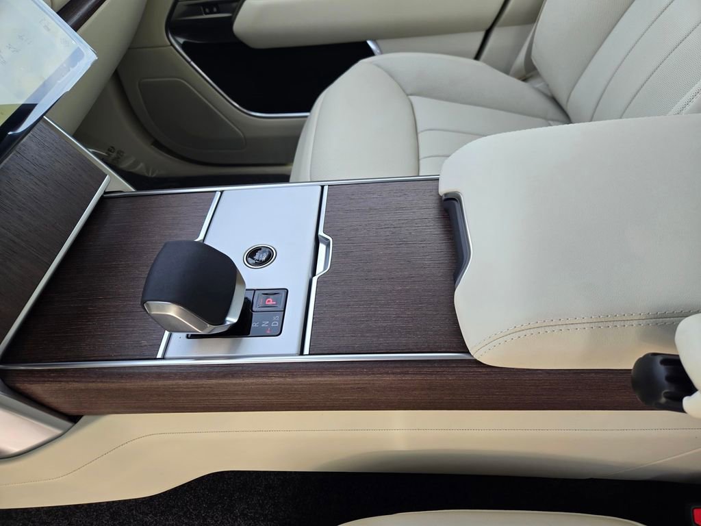 New 2026 Land Rover Range Rover SE AWD/4WD image 14