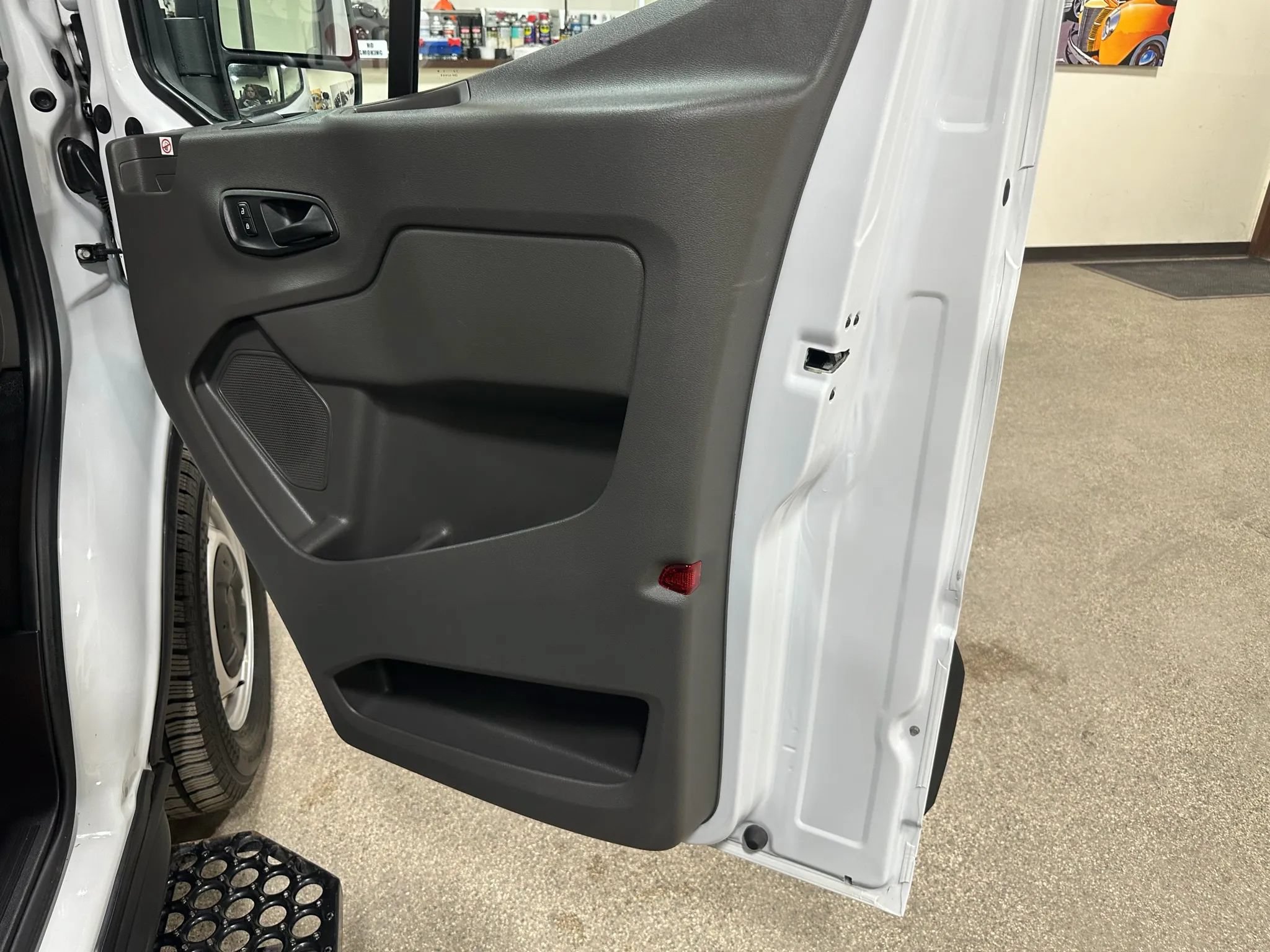 Used 2020 Ford Transit 150 Medium Roof RWD image 17
