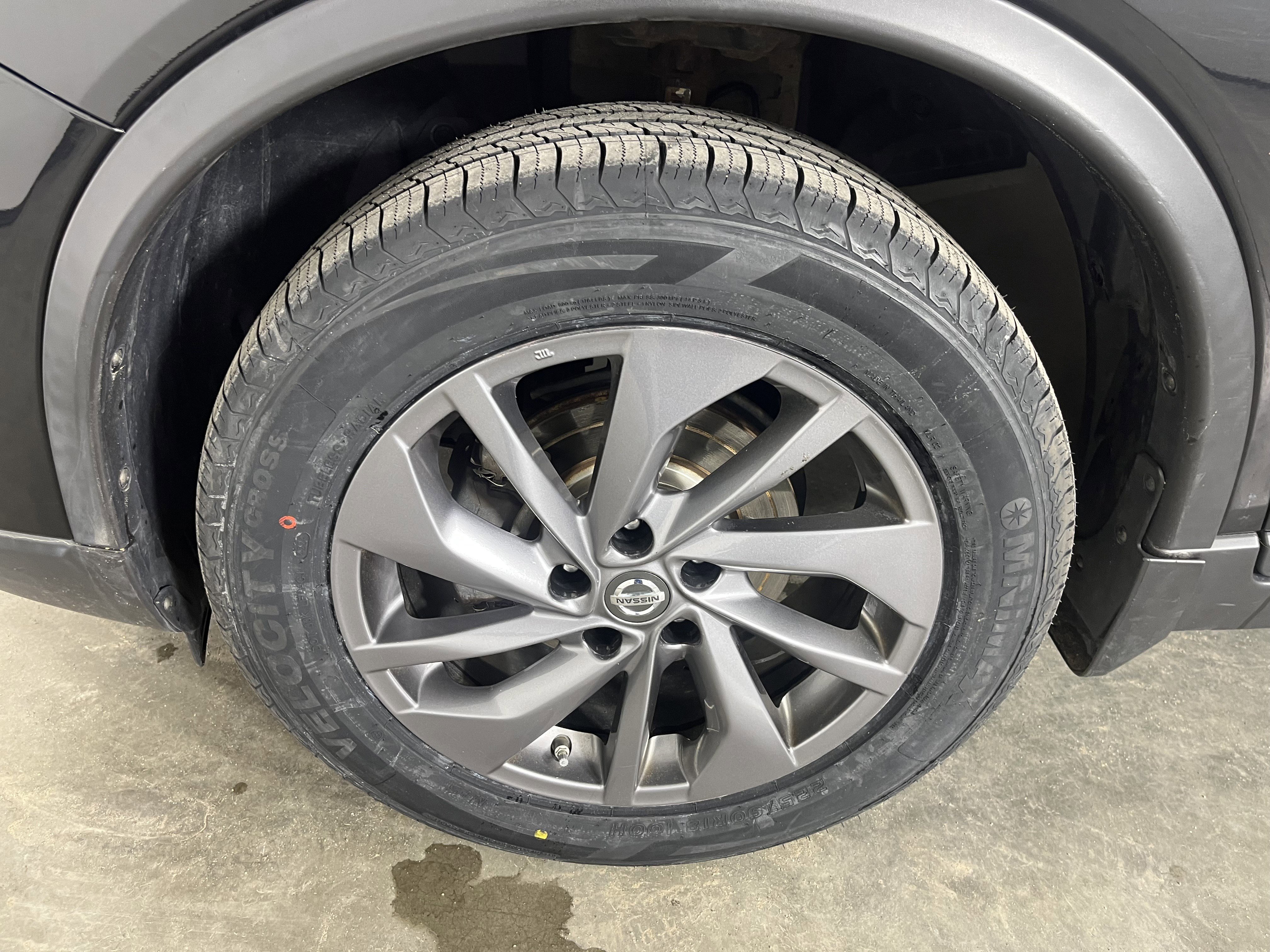 Used 2016 Nissan Rogue SL image 24