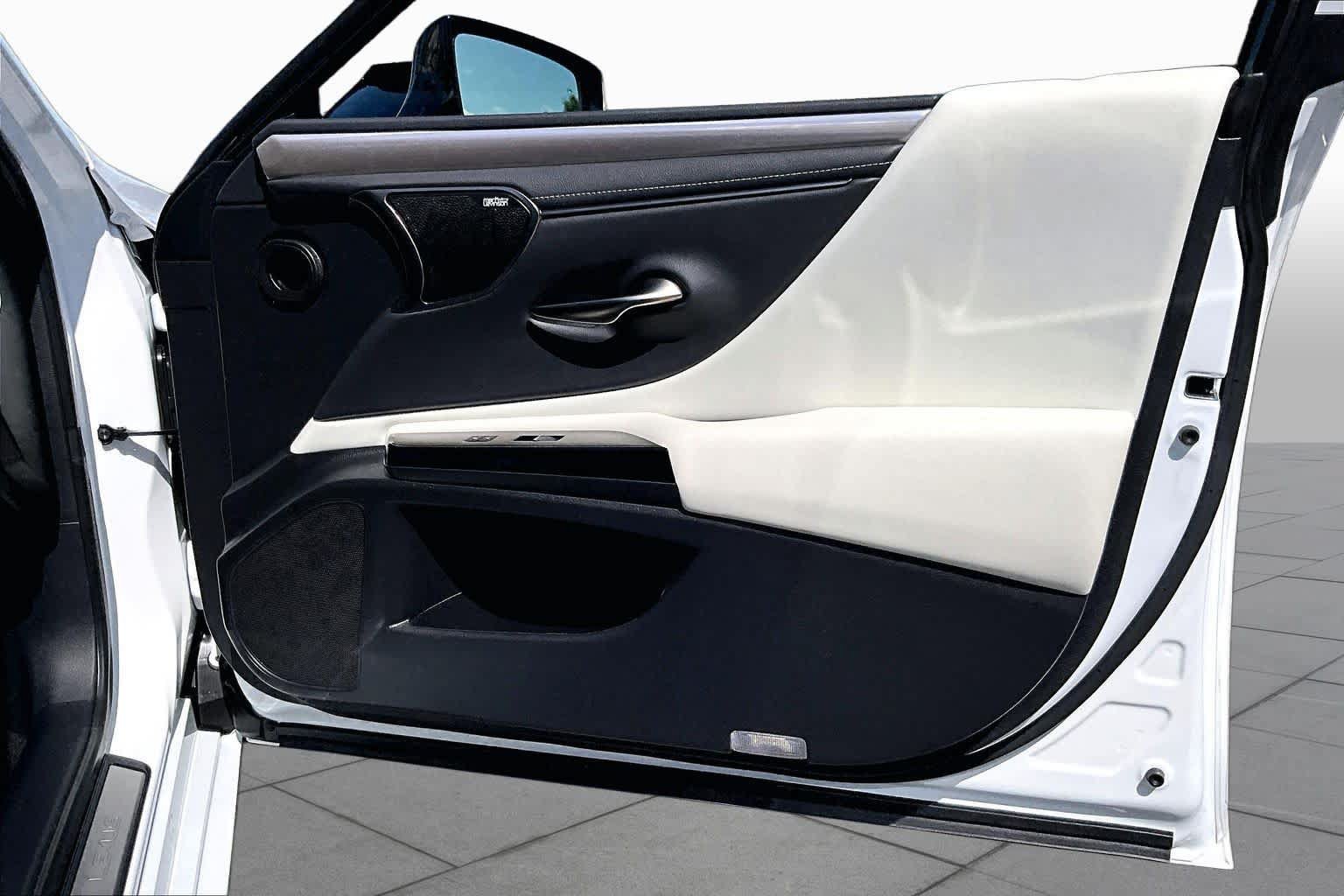 Certified 2024 Lexus ES 350 F Sport w/ Accessory Package (Z1) FWD image 21
