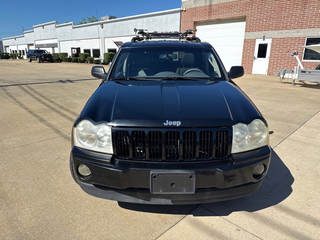 Used 2007 Jeep Grand Cherokee Laredo AWD/4WD image 2