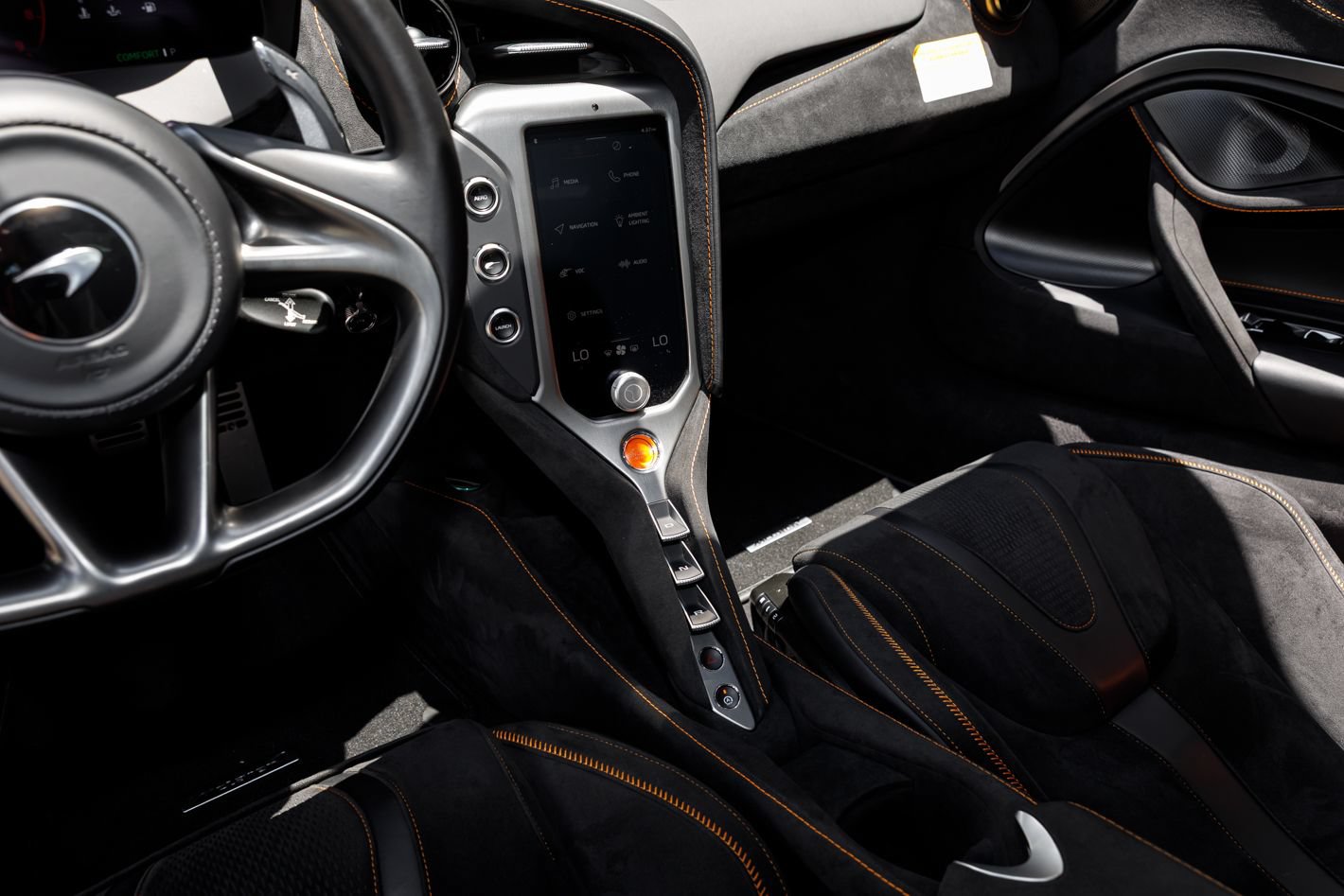 Used 2025 McLaren 750S RWD image 49