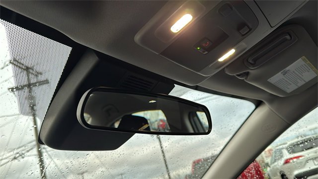 Used 2025 Toyota Camry LE image 23